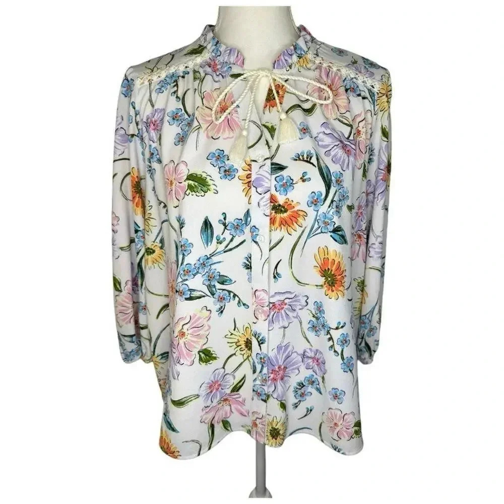 Crown & Ivy Women’s Medium Pansy Party Peasant Floral Tassel Button Front Top